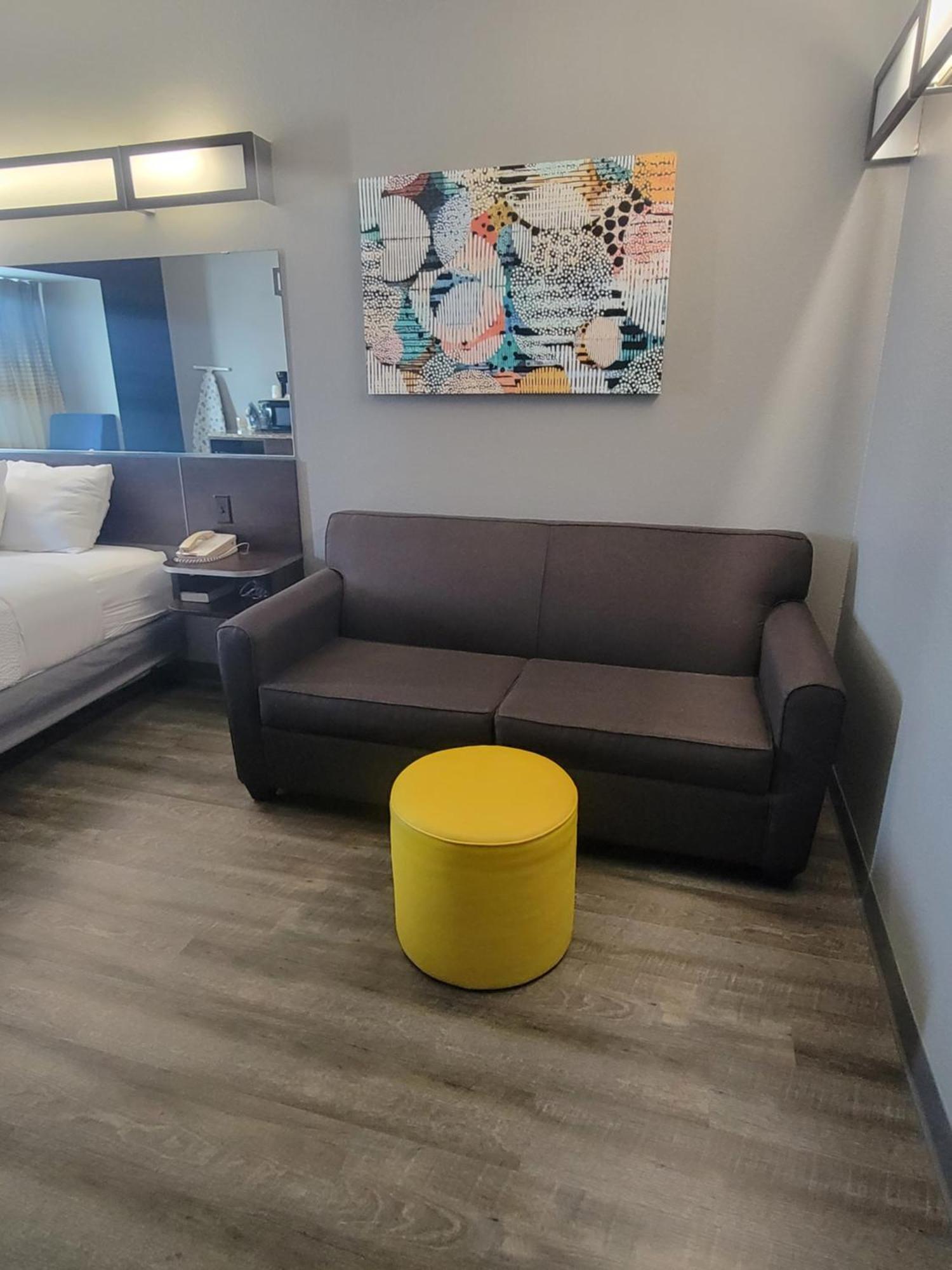 Microtel Inn & Suites By Wyndham Bluffs Council Bluffs Dış mekan fotoğraf